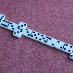 Domino - Dominoes online. Play Dominos on the go!